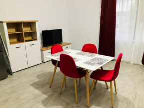 New and modern apartments in villa, near City Center M36